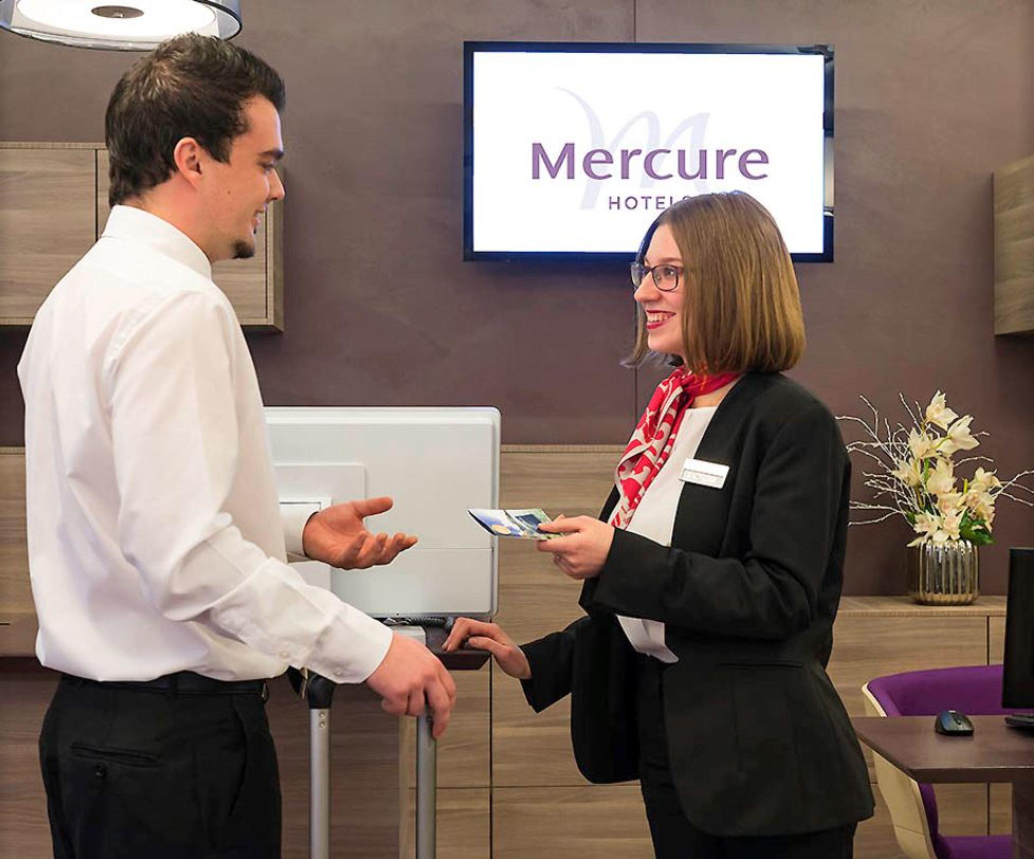 Mercure Paris Opera Lafayette Екстериор снимка
